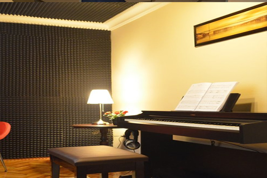 Piyano Odası Akustik Yanmaz Yumurta Sünger Uygulaması