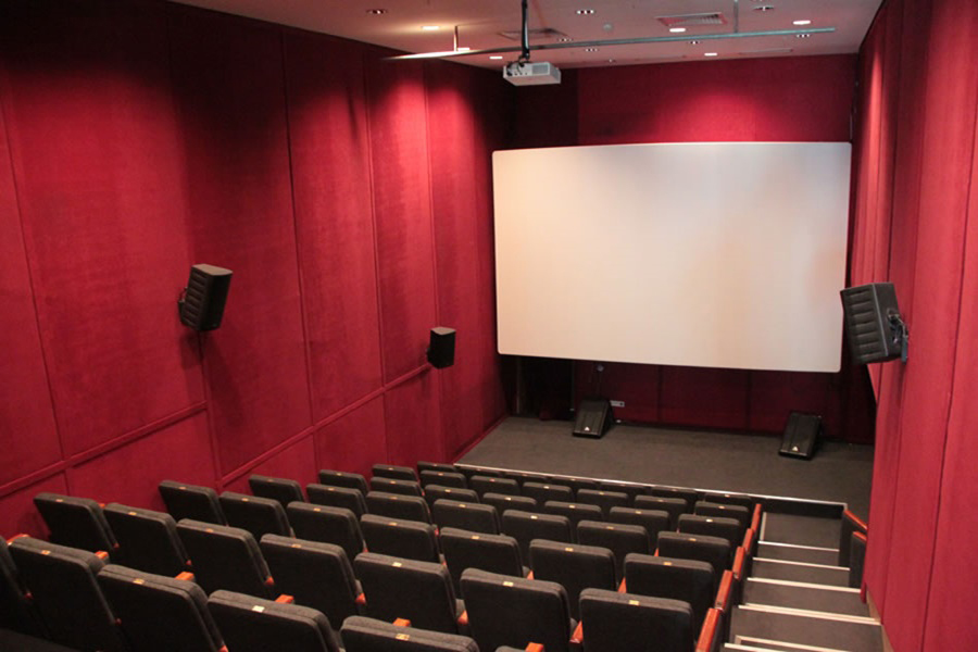 Sinema Salonu Ses Emici Kumaş Kaplı Panel Uygulaması